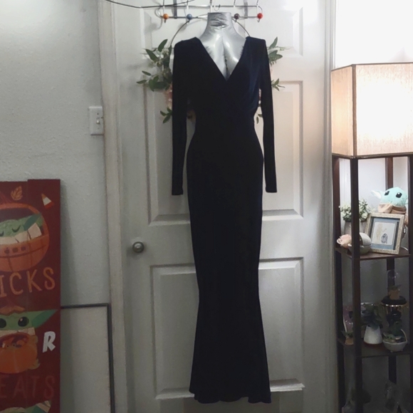 modcloth x collectif Dresses & Skirts - Modcloth blue velvet gown